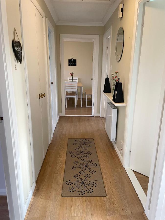 פורטרי Relaxing 3-Bedroom Home מראה חיצוני תמונה